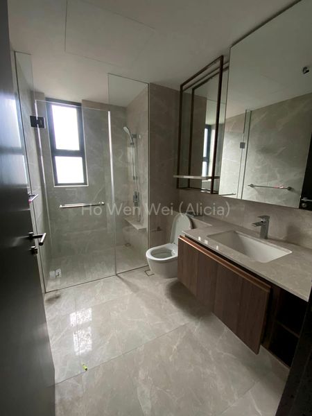 3 Bed Condo for Rent in  Shunfu Road - Image 4
